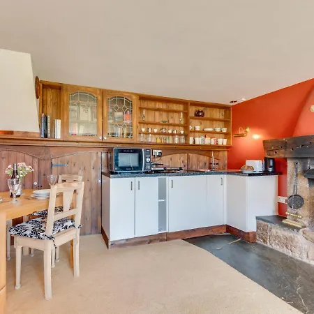 Holiday home Coombe House Retreat *